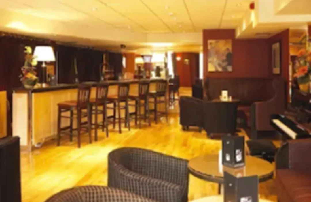 Pery'S Hotel-1